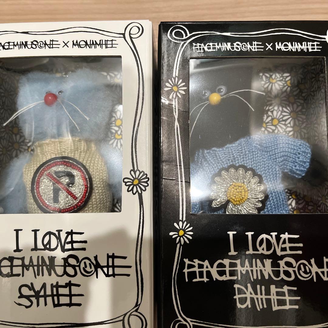 PEACEMINUSONE×MONAMHEE ぬいぐるみキーリング 2体