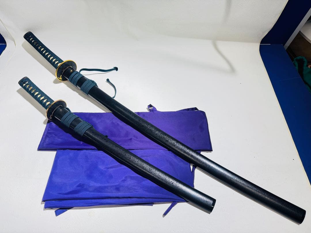 美品）模造刀 日本刀 居合刀２本骨董品 時代物 コレクション コスプレ 武具