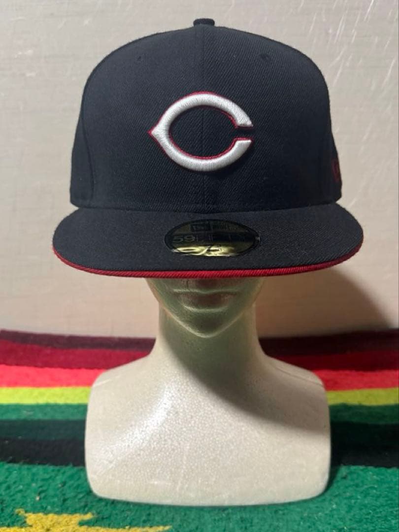 美品 レアカラー NEW ERA 広島カープ キャップ ブラック 58.7cm