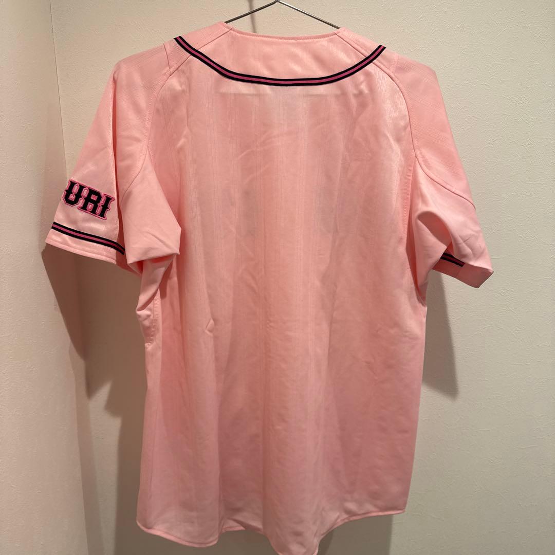 野球　読売ジャイアンツ　ユニフォーム　ピンク