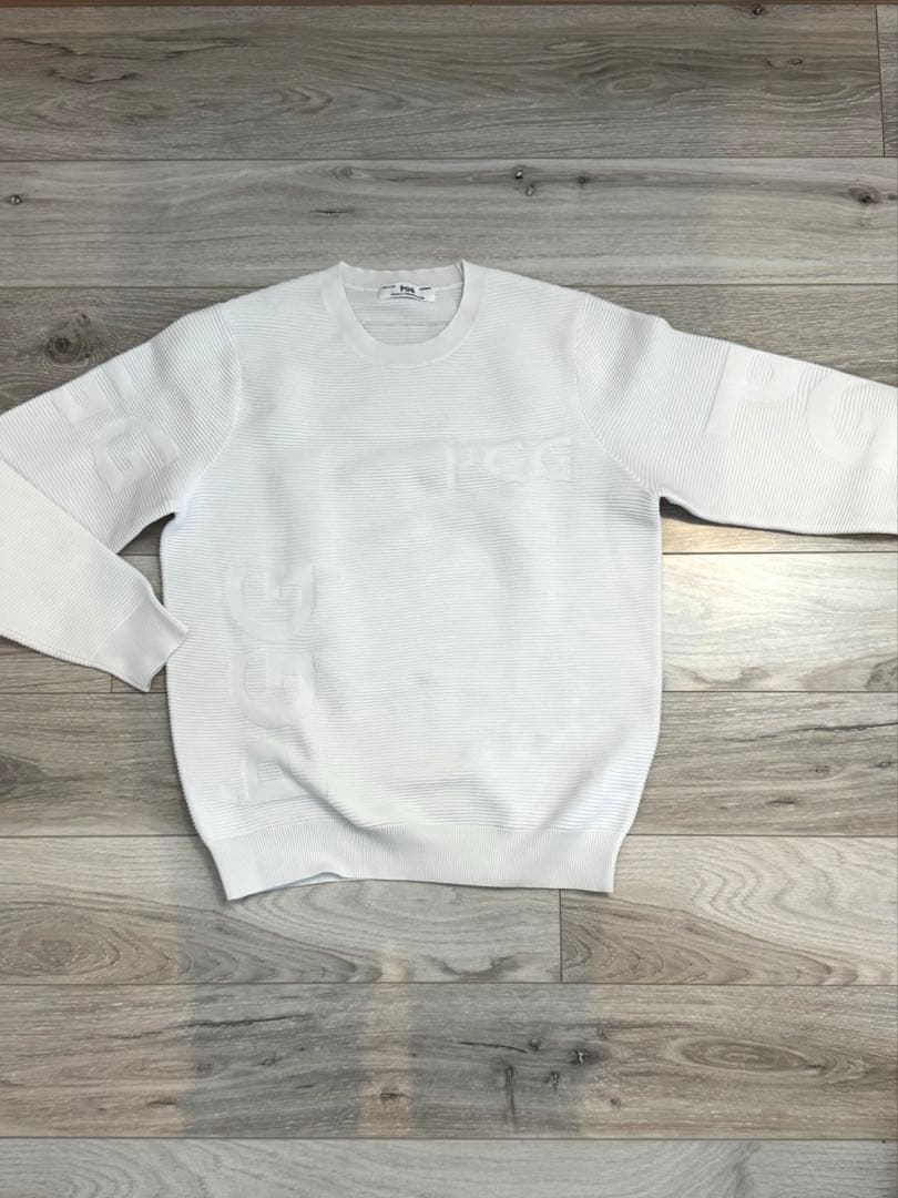 PGGパーリーゲイツ凹凸ロゴいりセーター