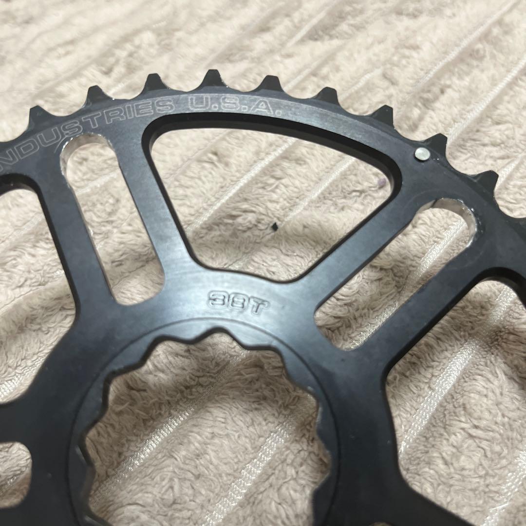 ホワイトインダストリーズ チェーンリング 38Tブルーラグ