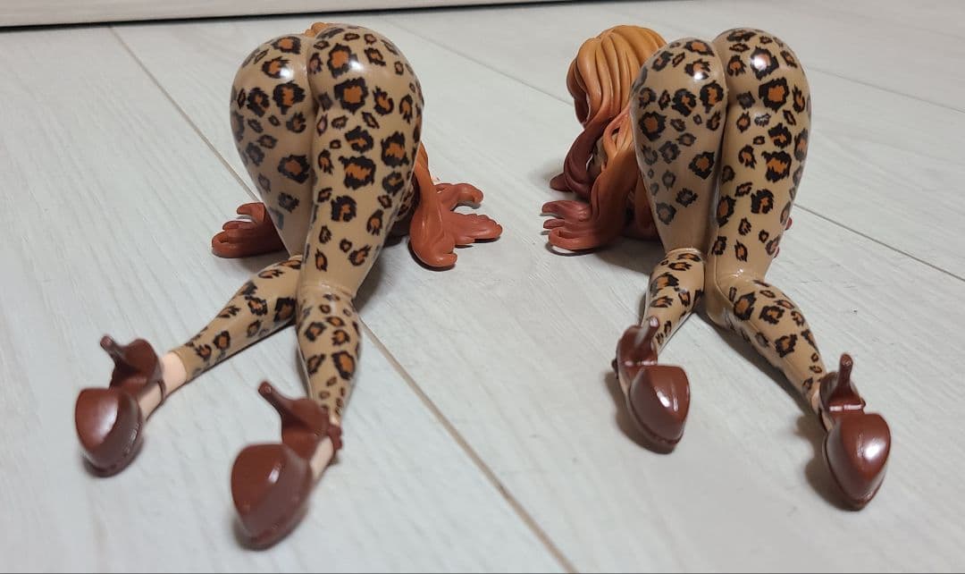 ★峰不二子ヒョウ柄フィギュア 2体セット★