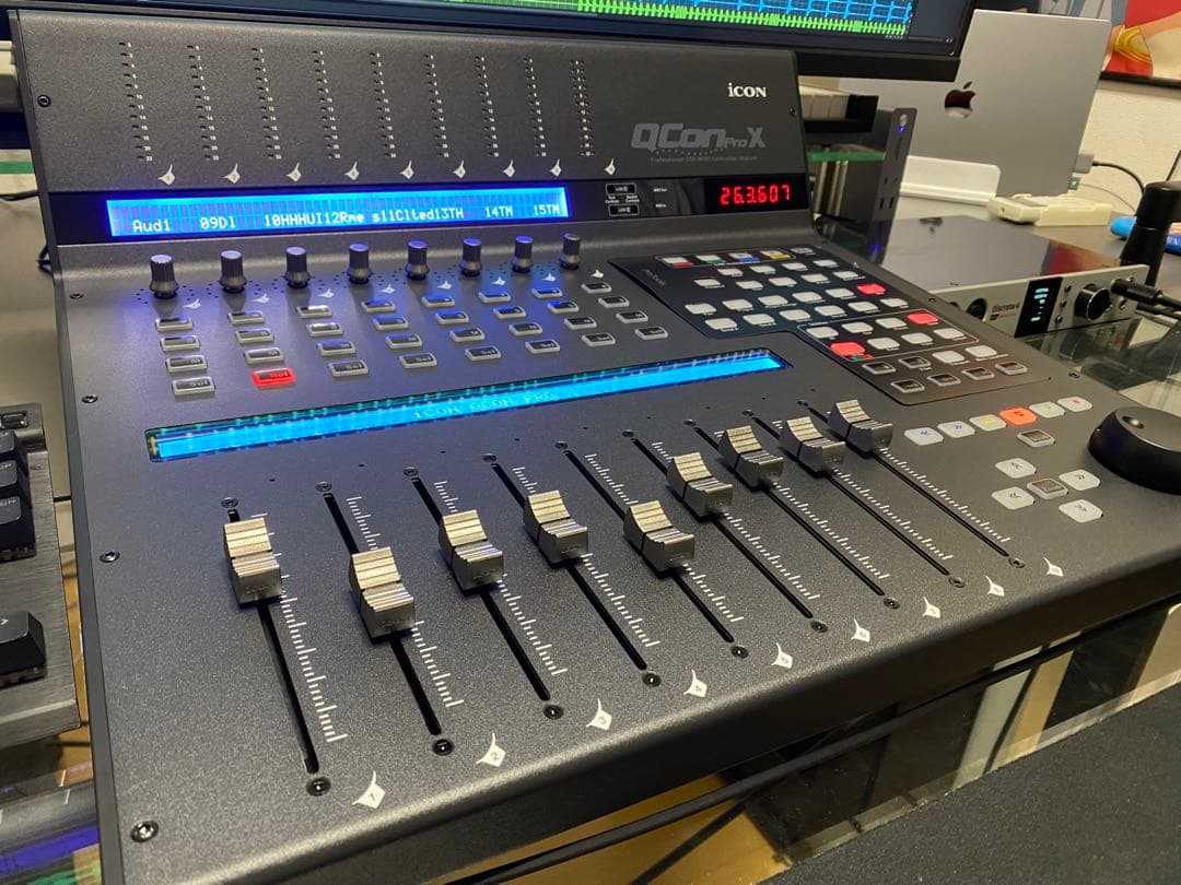 ICON QCON ProX フィジカルコントローラー