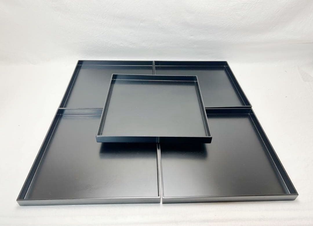 ほぼ未使用 懐石道具 葵春作 木製黒塗 利休形 折敷膳 5客揃 四方膳 共箱