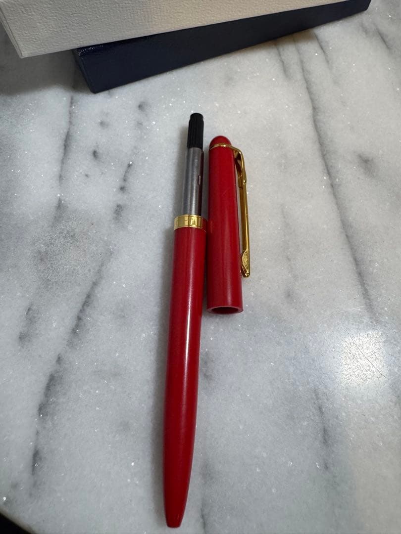 Givenchy 記念ギフトセット　赤＆緑　未使用保存品