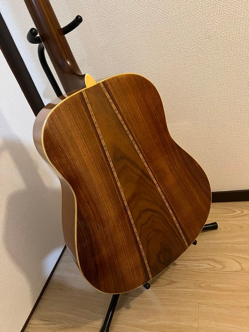 Pearl アコースティックギター　ラウンドショルダー