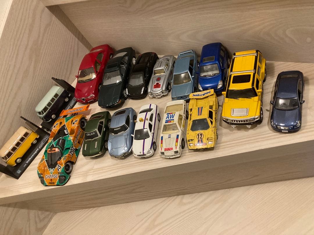 レトロ　ミニカーコレクション 16台