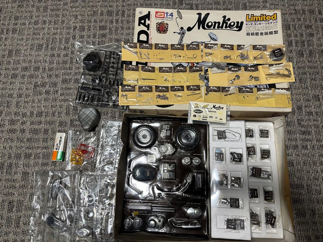 HONDA Monkey 1/4スケール 超精密金属模型 リミテッド イマイ