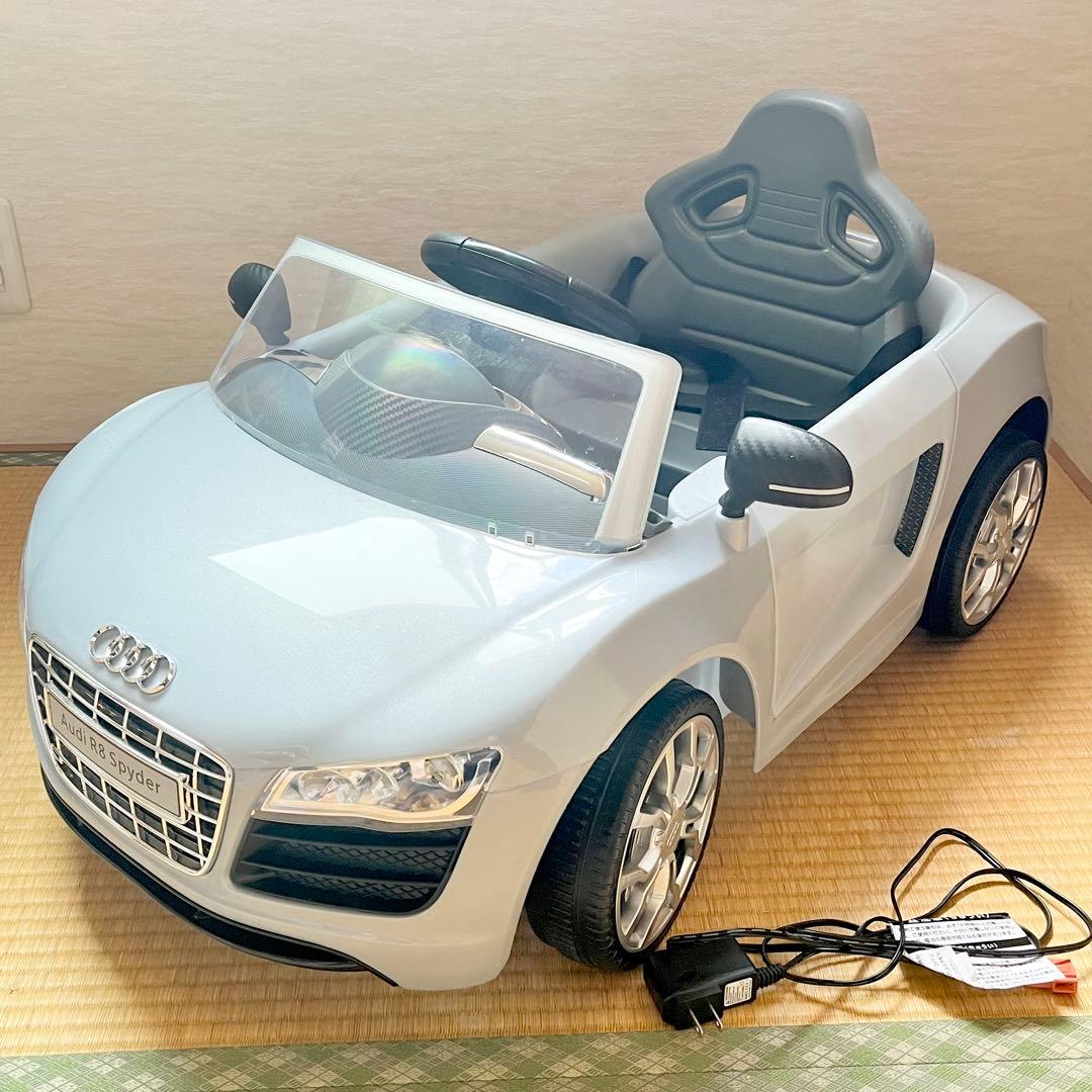 【動作確認済み】アウディ 電動自動車 Audi R8 Spyder シルバー