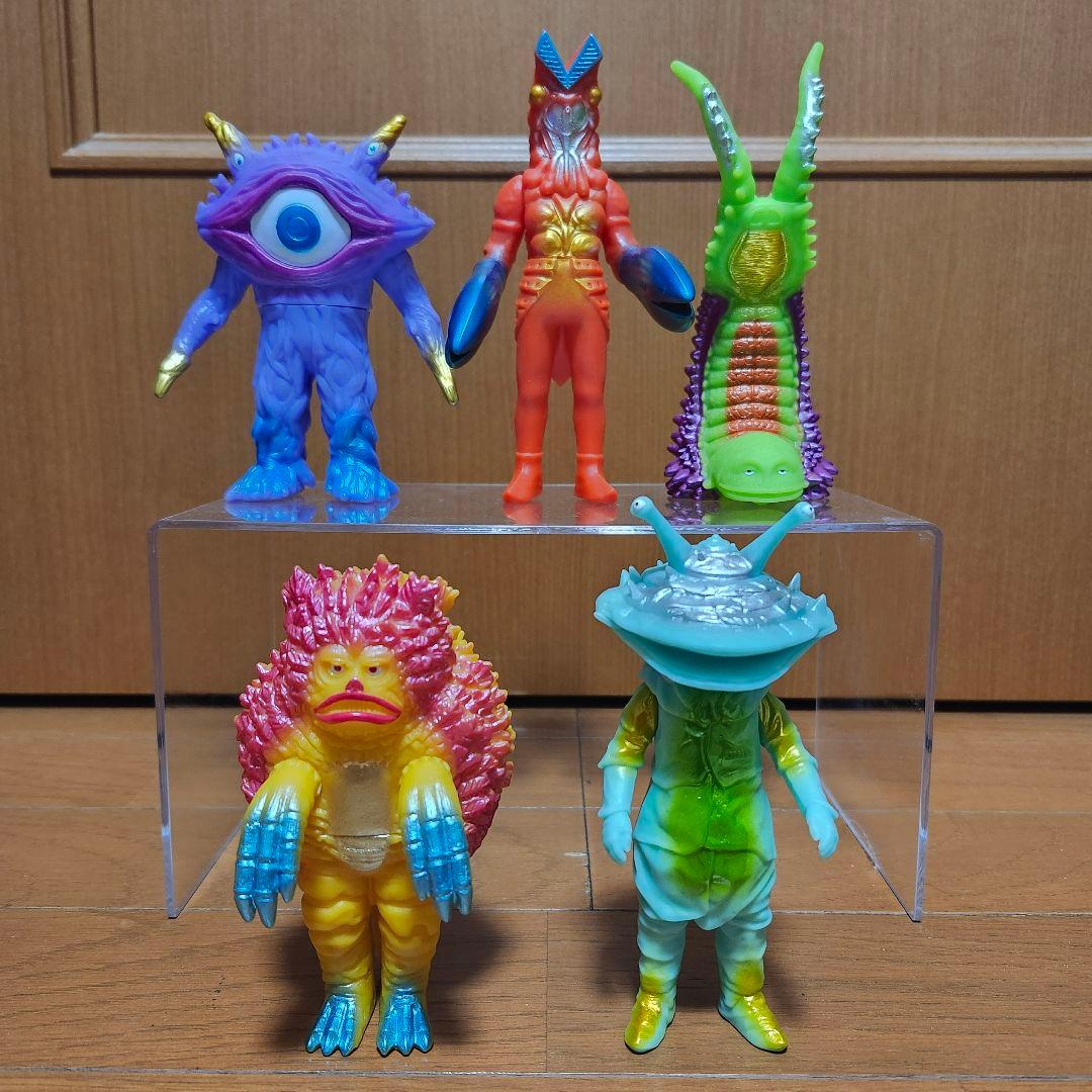 PPIH KAIJU COLORS カイジュウカラーズ　５体セット