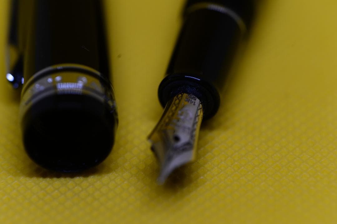 セーラー万年筆　プロフィットスタンダード　ブラック　中字　(14金)