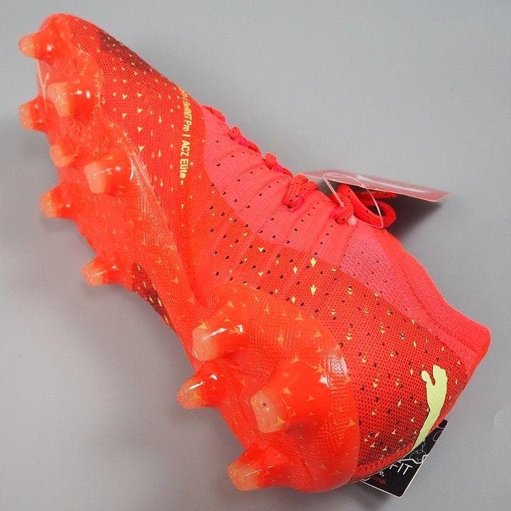 新品 プーマ フューチャー Z 1.4 FG/AG トップモデル スパイク 25