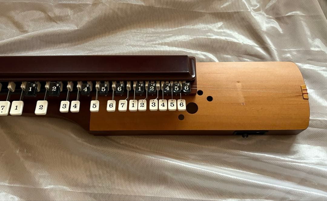 【悠弓】弓弾き大正琴 SUZUKI YTS-01 ハードケース 配送専用箱付