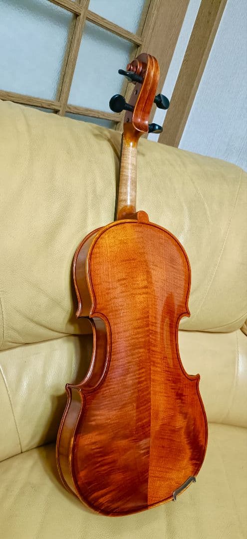 【良乾燥良音美品】スズキバイオリン4/4 No.330 虎杢 本体 弓 ケース付