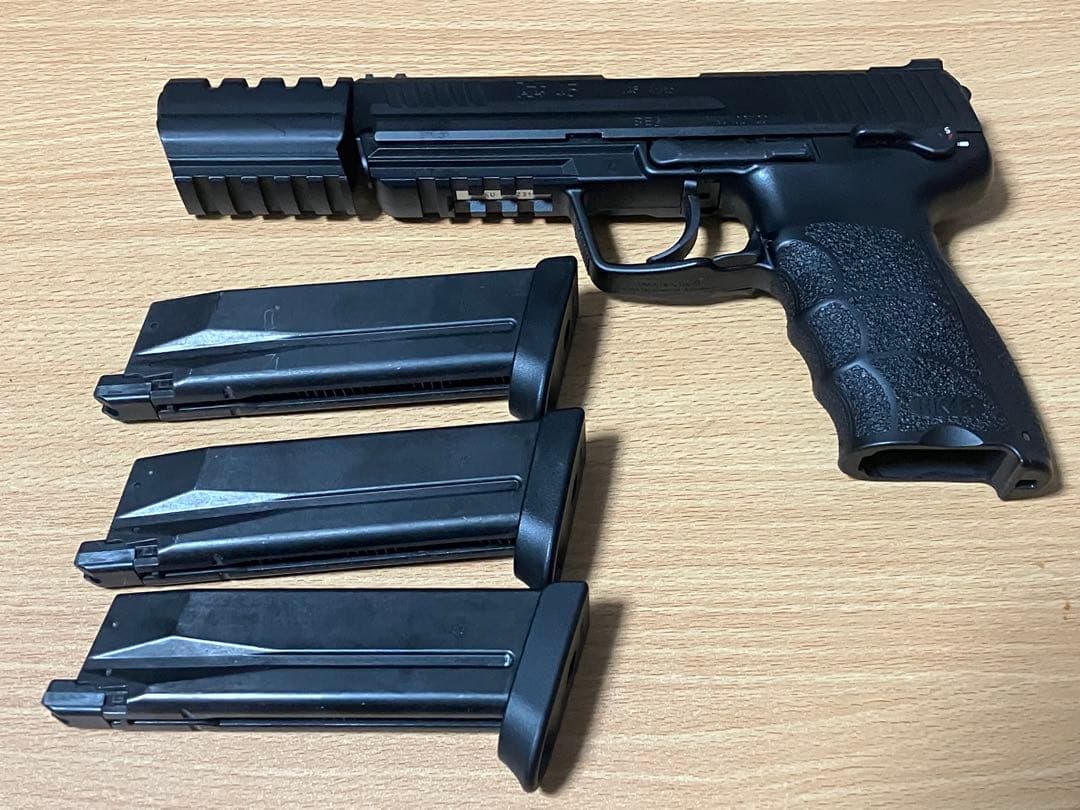 東京マルイ　HK-45.＋予備マガジン×2