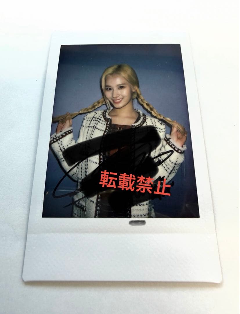 TWICEサナ 直筆サイン入りチェキ