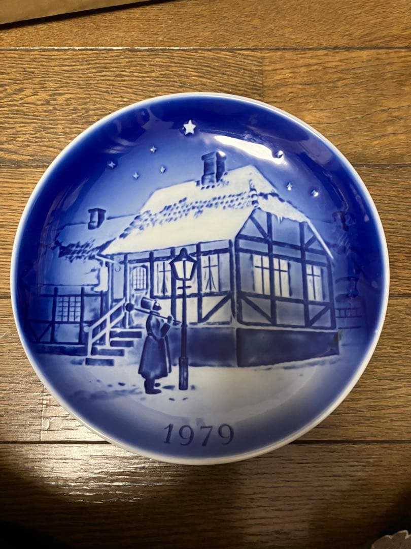 【送料込】  青い皿 壁掛け 5年分【匿名配送】