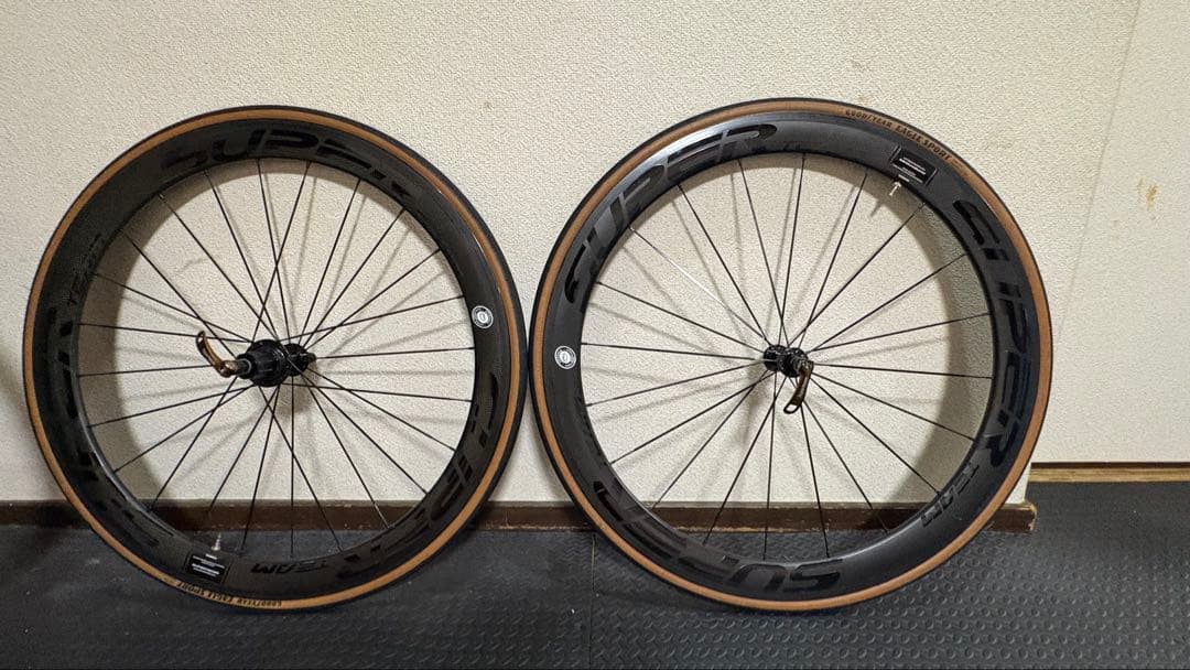 SUPER TEAM 700C カーボンホイール クリンチャー