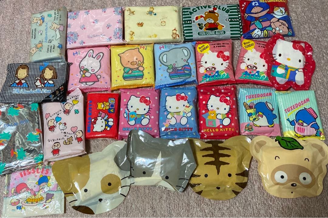 サンリオ♡レトロ　ポケットティッシュ　２4点セット