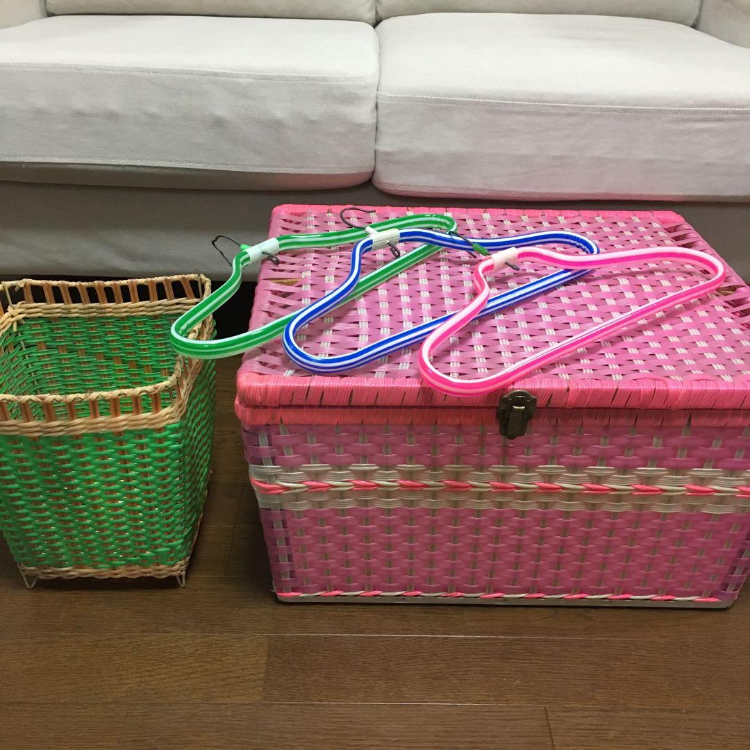 昭和レトロポップ　衣装ケース・ゴミ箱・ハンガー　アンティーク雑貨