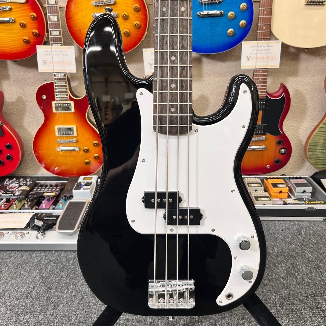【10239】 Squier by Fender precision bass