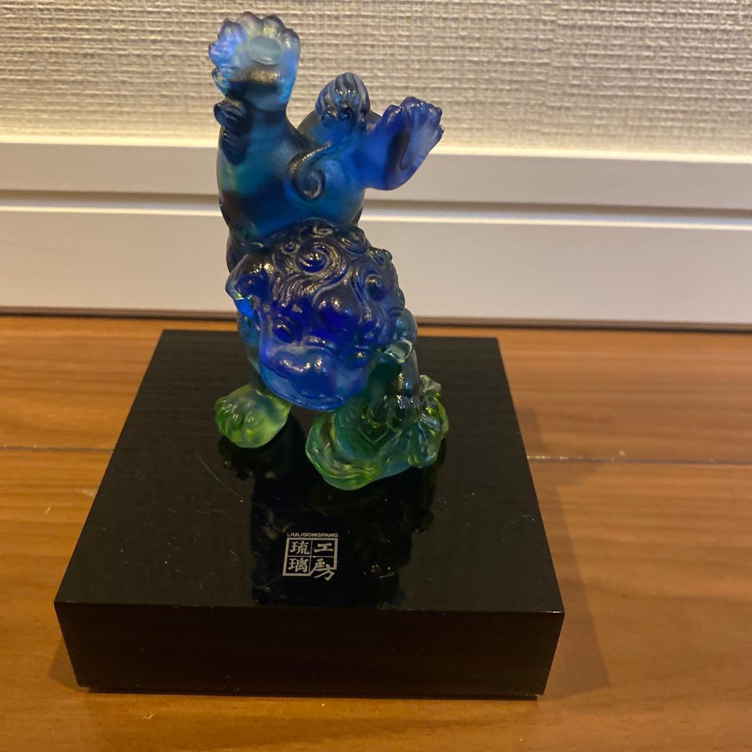 LIULI 瑠璃工房　逆立ち獅子　台湾　石像　ガラス細工