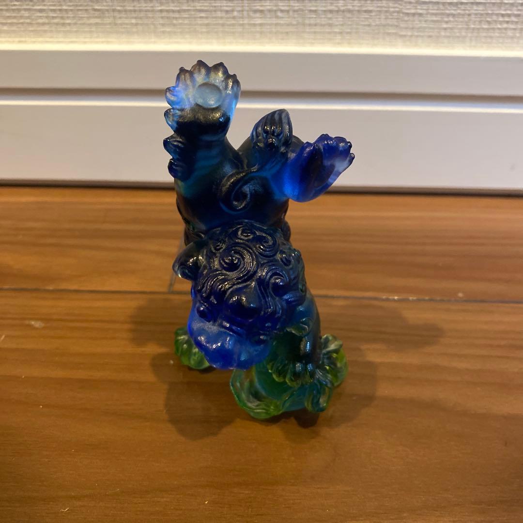 LIULI 瑠璃工房　逆立ち獅子　台湾　石像　ガラス細工