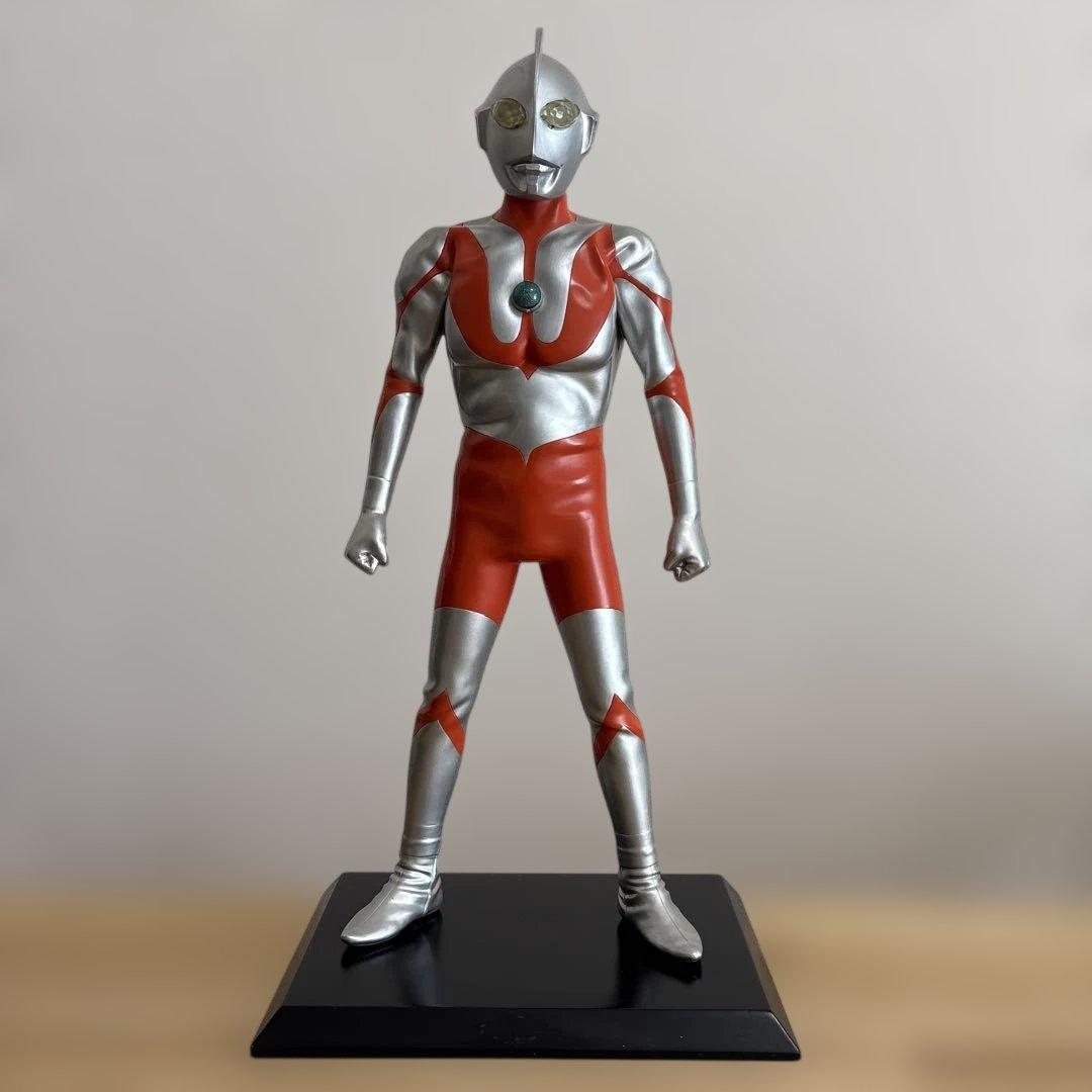 ウルトラマン フィギュア 約30cm