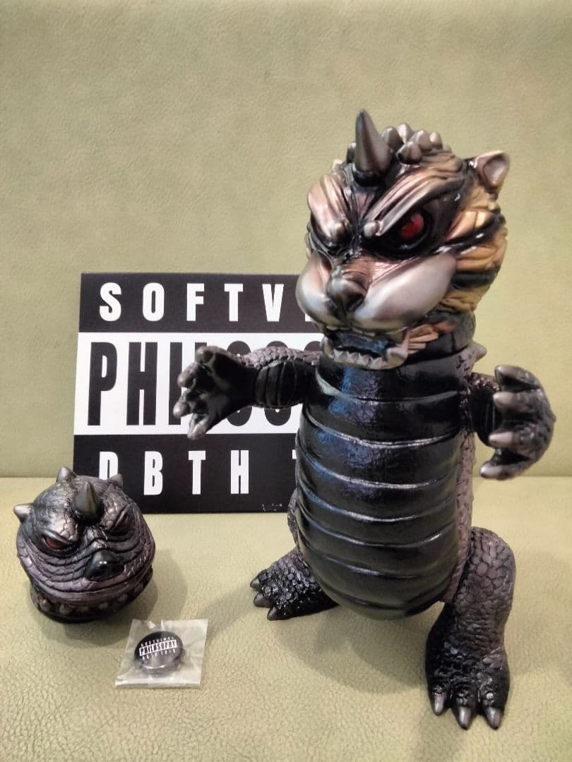 ソフビ　DBTHTOYS　涅槃怪獣ニルヴァ　izumonster　安楽安作