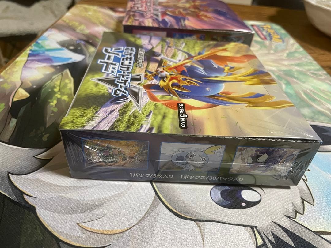 ポケモンカード　ソード&シールド　シールド　ソード　未開封boxシュリンク付き