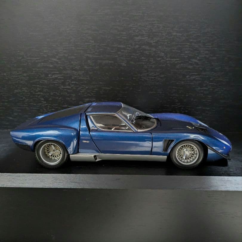 ランボルギーニ　イオタ　SVR 1/18 京商 ミウラ