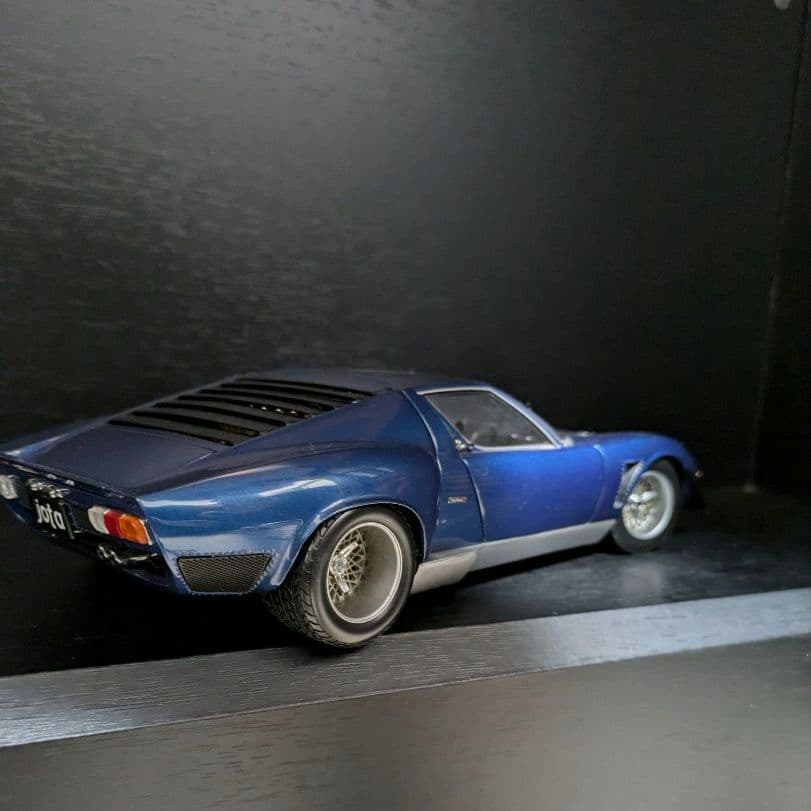 ランボルギーニ　イオタ　SVR 1/18 京商 ミウラ