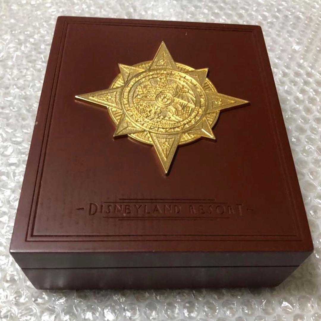 限定 貴重 Disneyカルフォルニア ディズニーランド コンパス ピンバッジ
