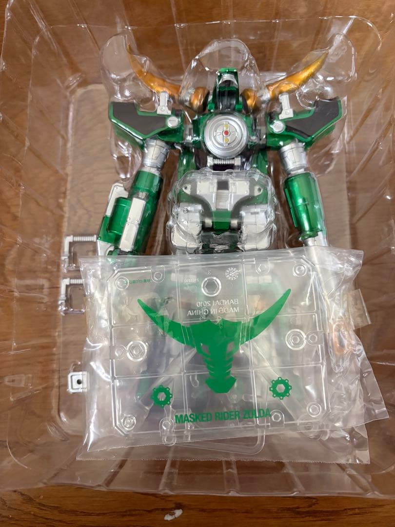 S.H.Figuarts マグナギガ 仮面ライダーゾルダ