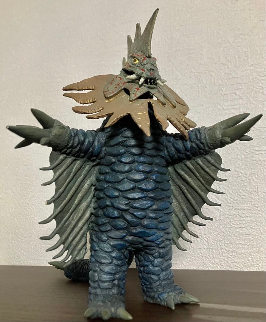 アルバトロスジャパン　地球防衛軍秘密基地本部　巨大星獣マヤザウルスβ ミラーマン