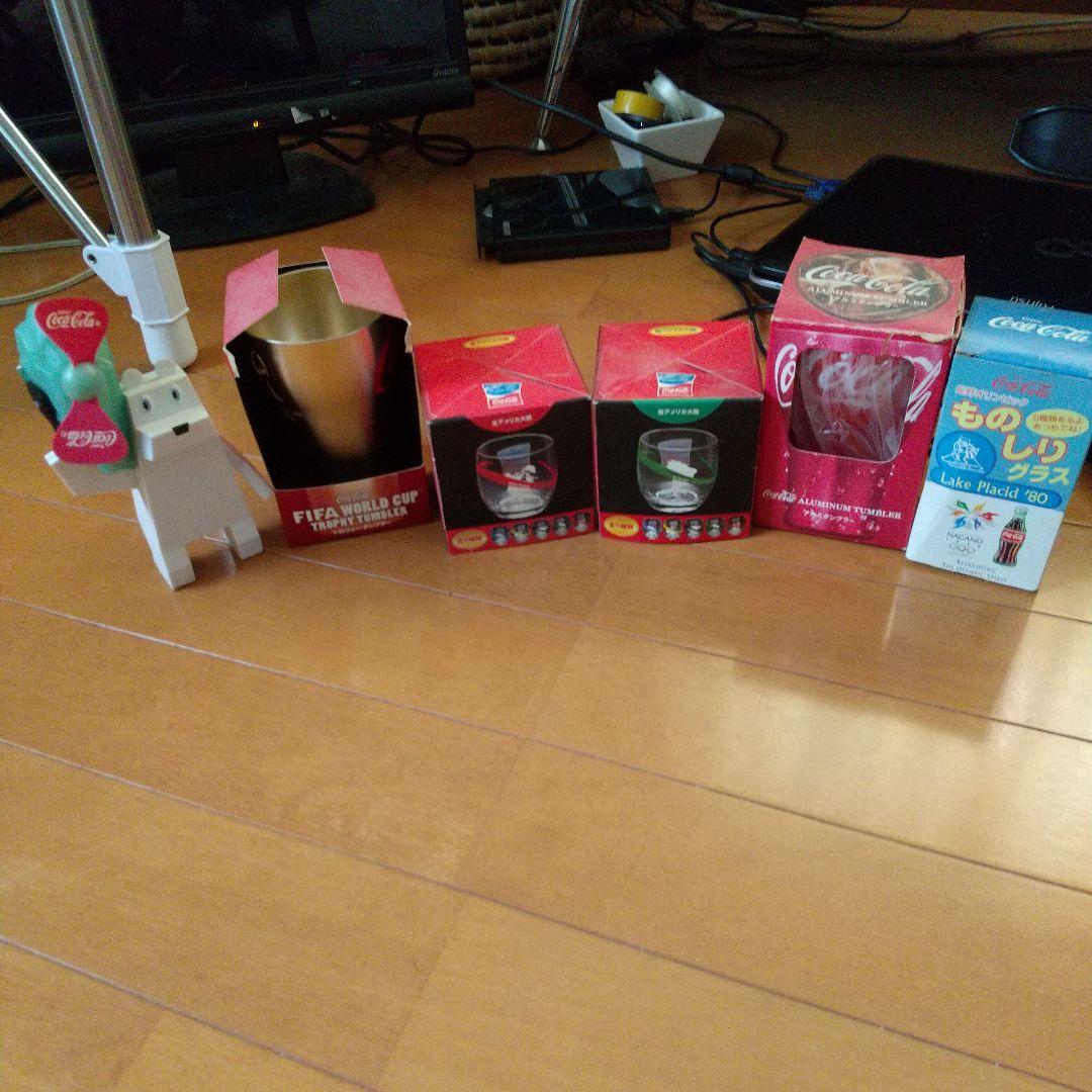 コカ・コーラ缶、ビン、他