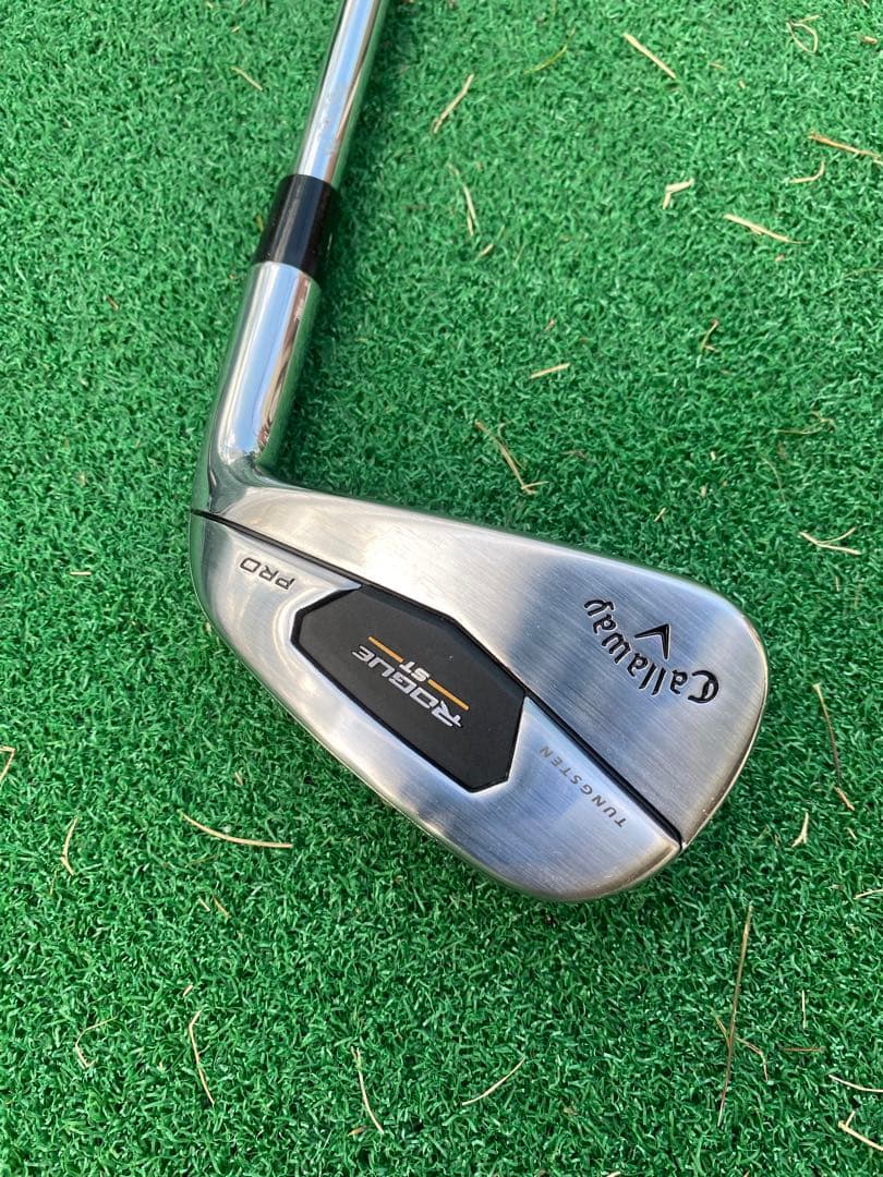 美品！キャロウェイ　アイアン ROGUE ST PRO TUNGSTEN 7番