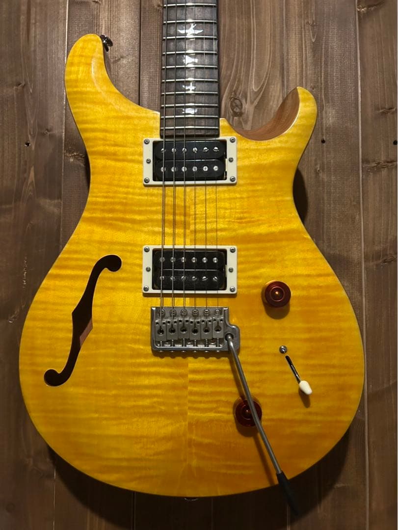 PRS SE Custom 22 Semi-Hollow イエロー