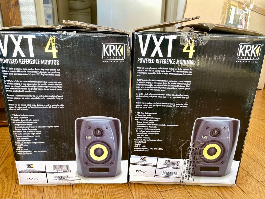 KRK VXT4 パワードモニタースピーカー　1/2