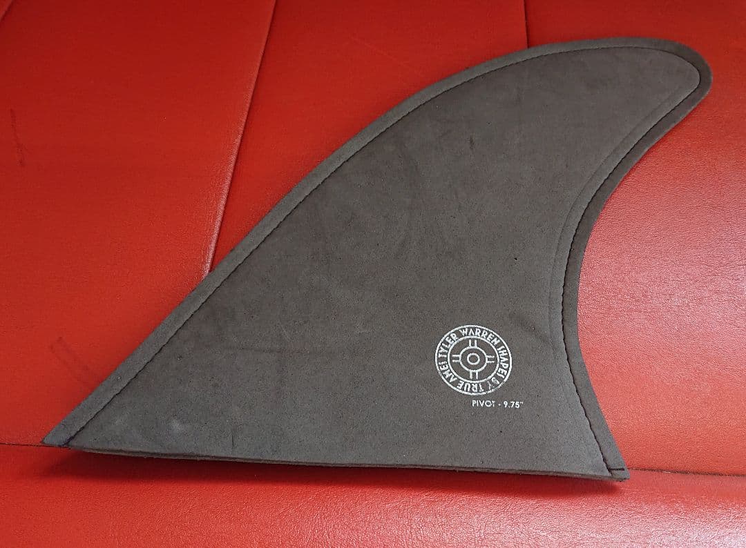 TYLER WARREN TRUE AMES PIVOT 9.75 フィン