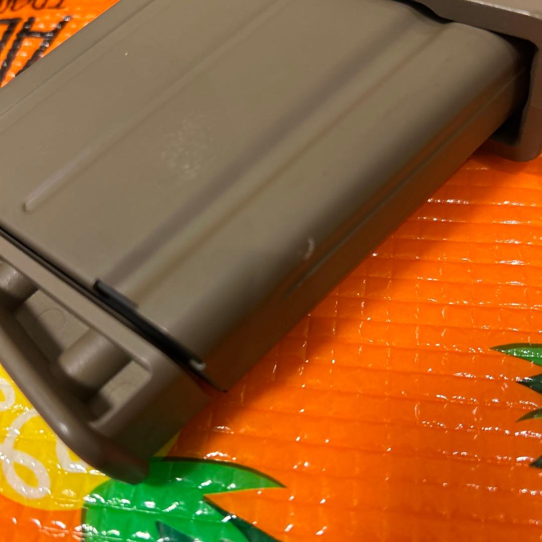 オリーブドラブ アサルトライフル フロントグリップ付き