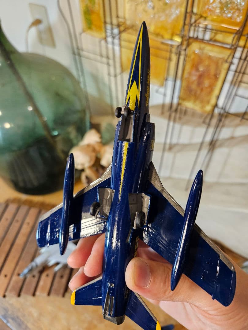 飛行機　模型　戦闘機　プラモデル　パンサー　ブルーエンジェル　コルセア