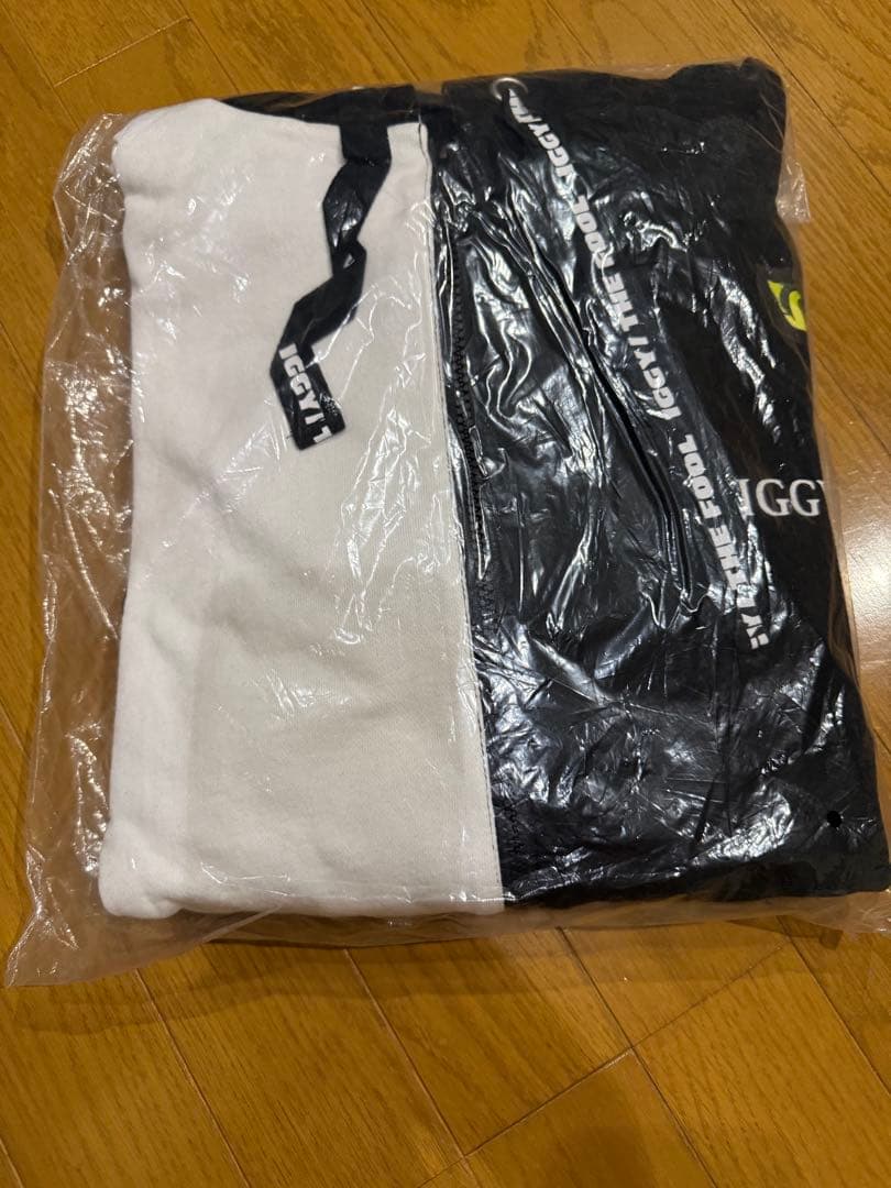 ジョジョの奇妙な冒険　アニメ10周年記念展 パーカー　イギー