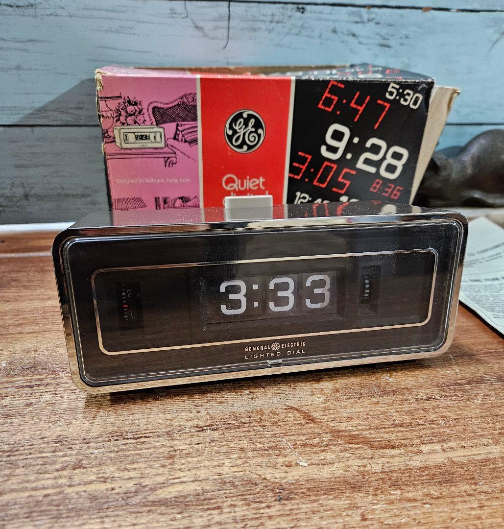 US Vintage General Electric フリップ時計 8120