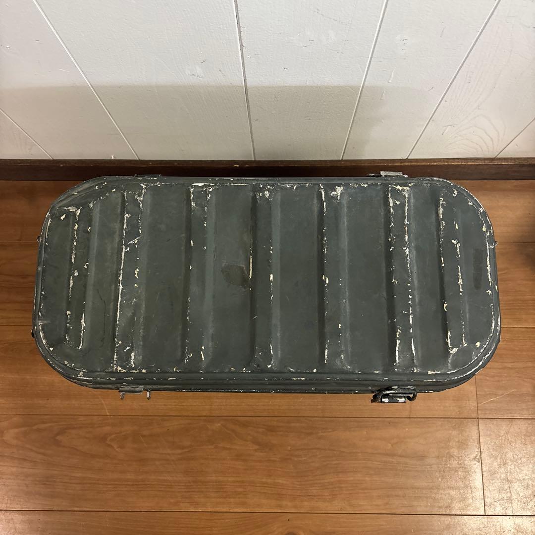 米軍　実物　フードコンテナ　破損箇所あり　送料無料