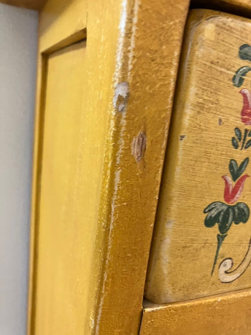 アンティーク イタリア製 花柄装飾の5段引き出しタンス