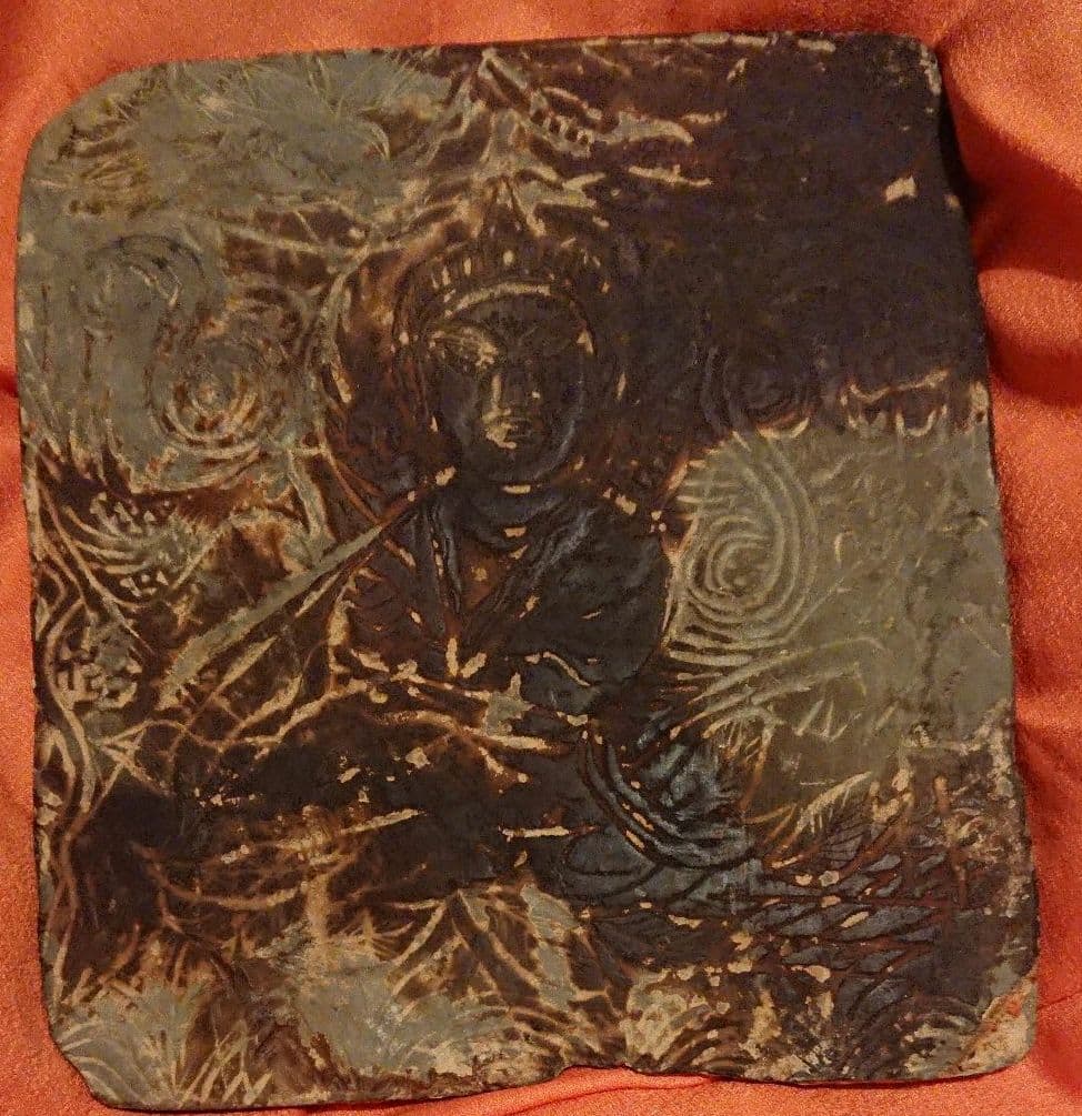 中国アンティーク 石塀 彫刻 福の神(?) 、蓮