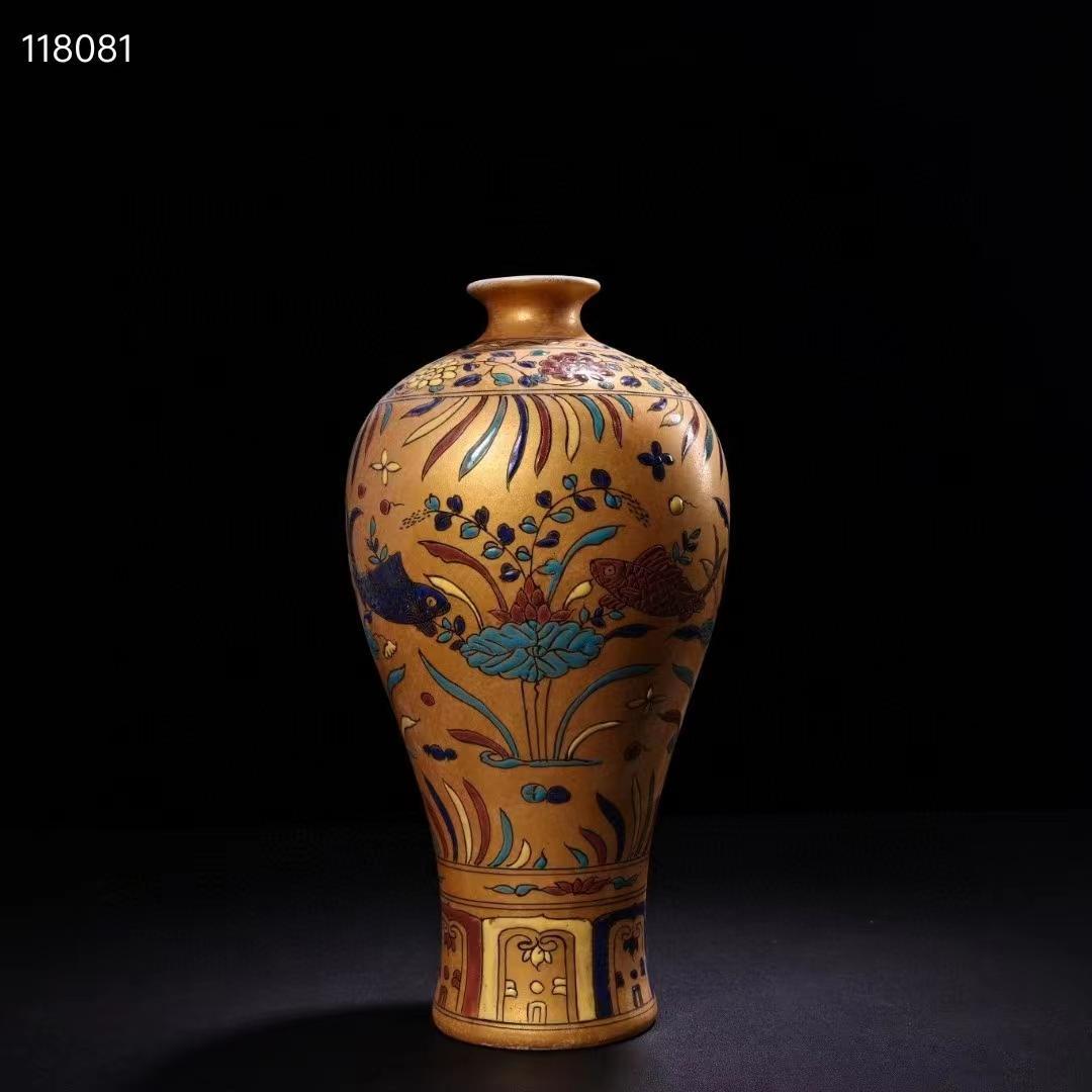 中国古美術・稀有品・純手描き金粉彩陶瓷花瓶・黑檀木箱付き・観賞瓶・文房具・時代物