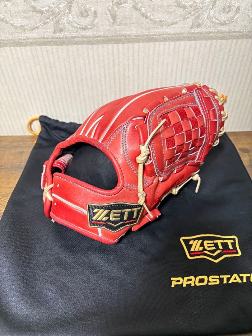ZETT 硬式用グラブ プロステイタス 二塁手・遊撃手用 源田モデル　ケース付き